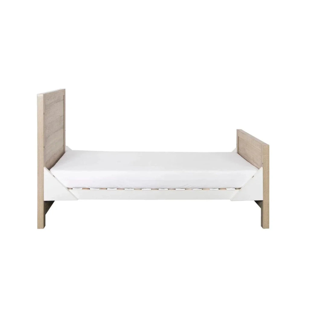 Tutti Bambini Modena 3-in-1 Cot Bed - White/Oak