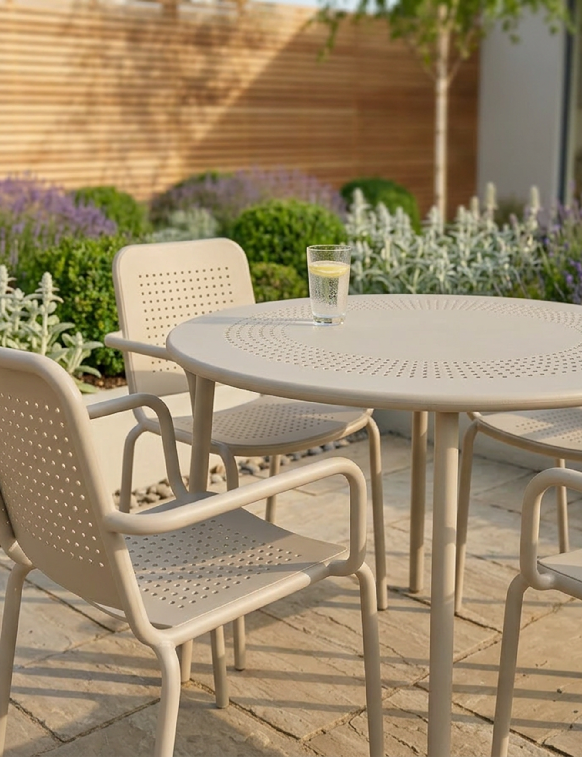 Porto 4 Seater Round Dining Set in Champagne