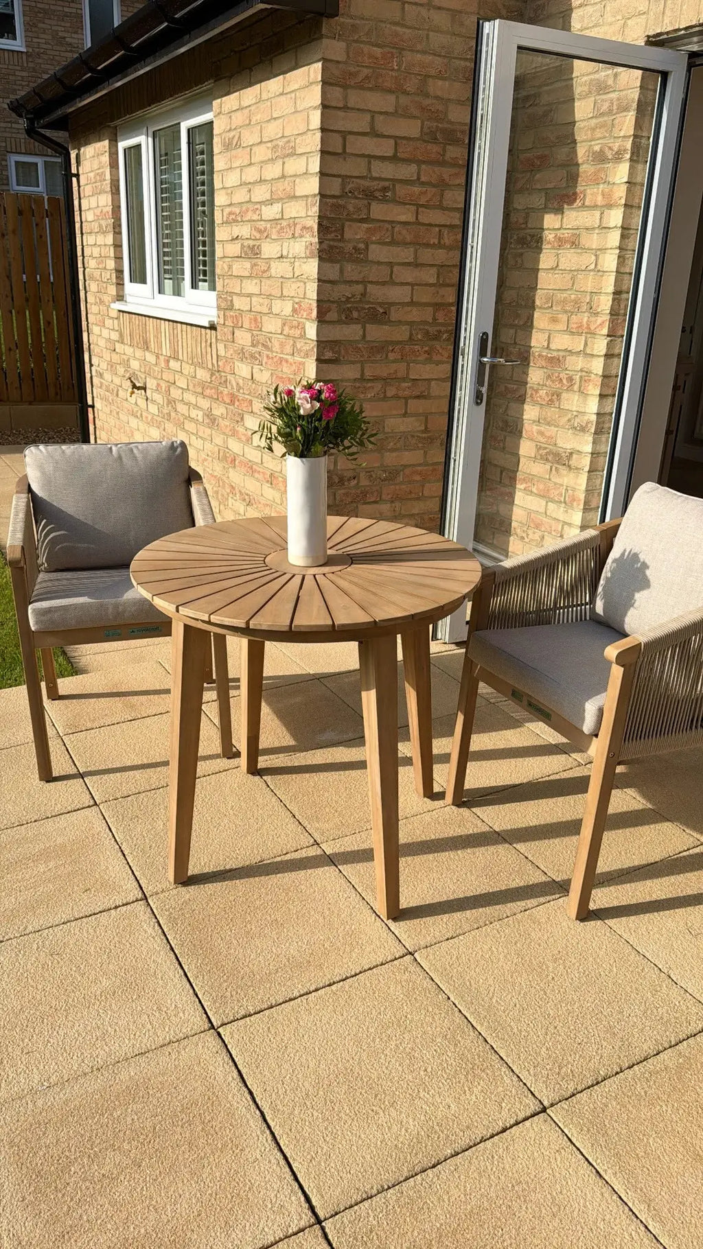 Roma 2 Seater Round Sunray Bistro Set with Roma Dining Chairs
